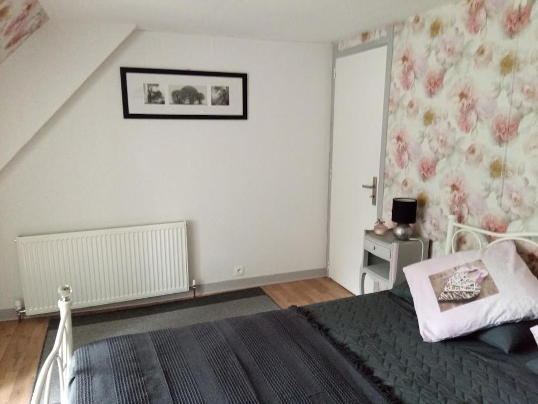 Le Chalange Bed and Breakfast Lapenty Exteriör bild