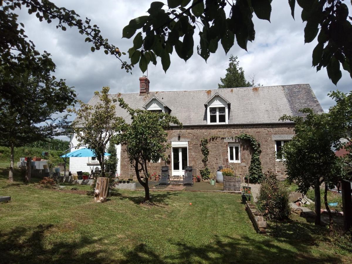 Le Chalange Bed and Breakfast Lapenty Exteriör bild
